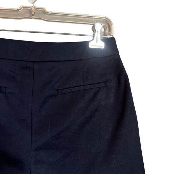 NWT! Harvé Bernard navy basic shorts. Size 6 - Picture 7 of 9